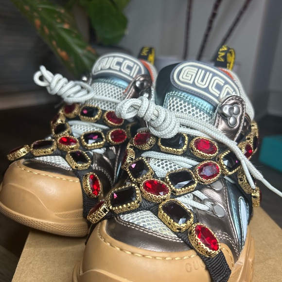 Gucci Wmns Flashtrek Crystals 
Multi color Metallic - Picture 6 of 10
